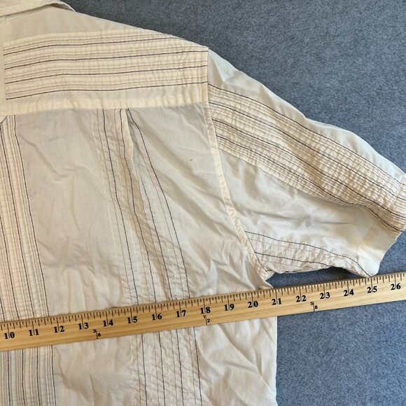 Guess Men M Pleated Button Down Short Sleeve Creamy Stripe - Picture 10 of 13